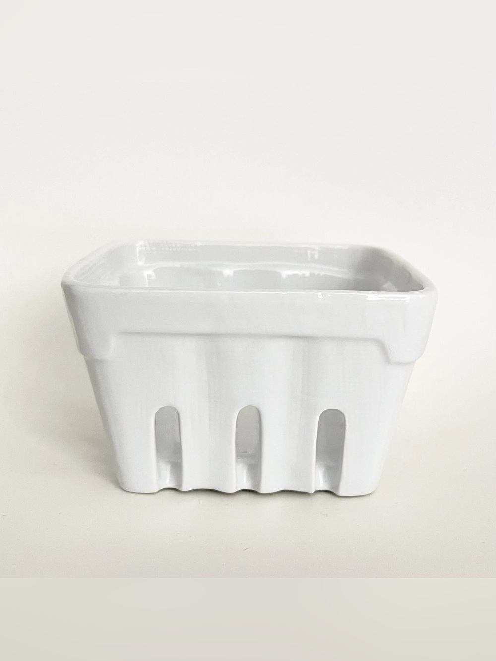 Pier 1 Imports Stoneware Ceramic Berry Basket White Square 4.5 inch Strawberry